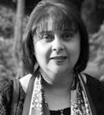 Estela Salinas